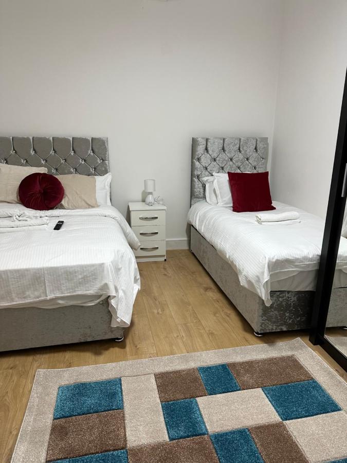 City Lodge Shadwell London Eksteriør billede