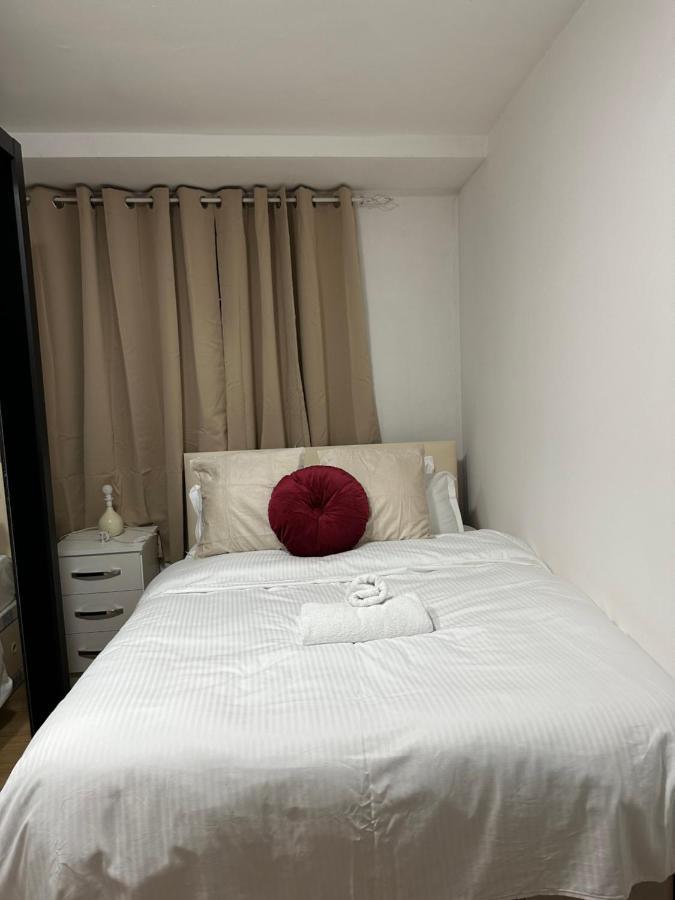 City Lodge Shadwell London Eksteriør billede