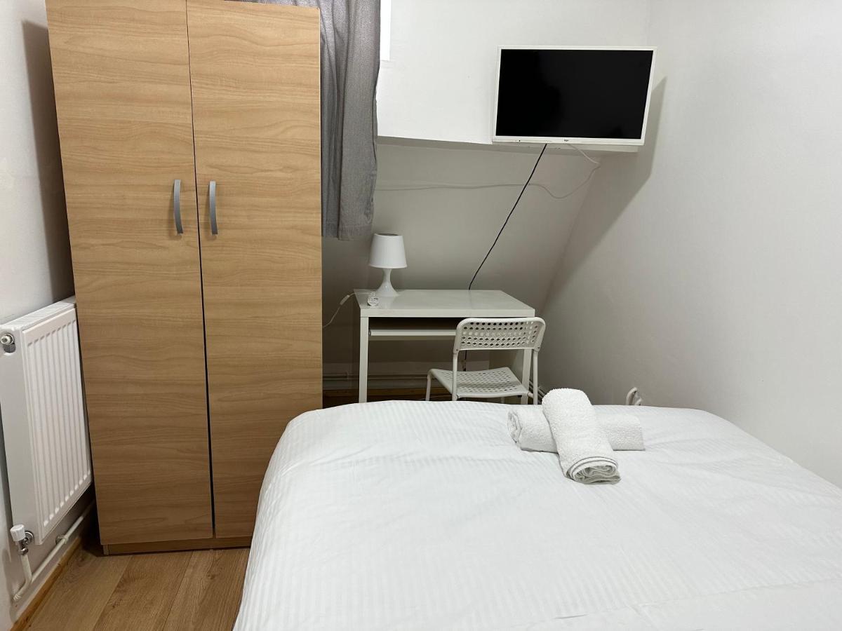 City Lodge Shadwell London Eksteriør billede
