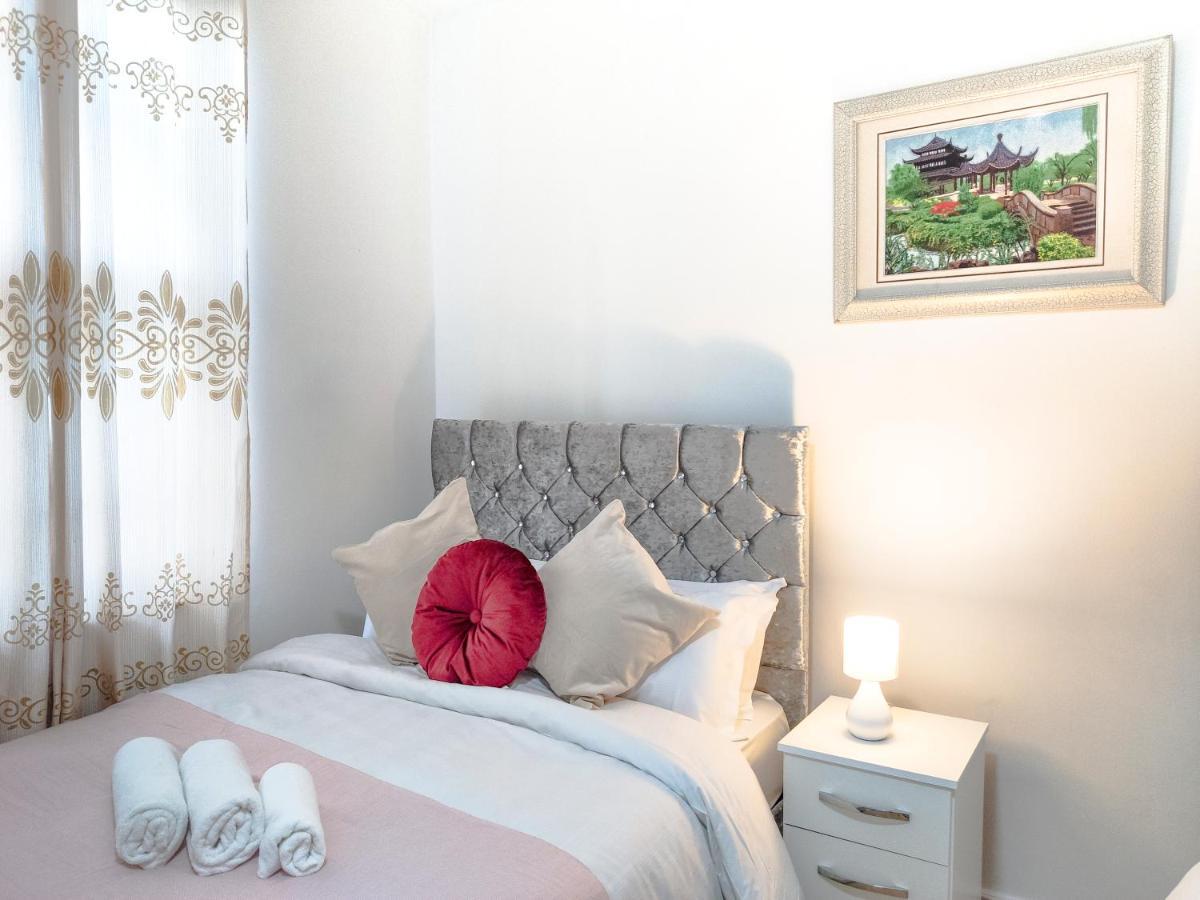 City Lodge Shadwell London Eksteriør billede