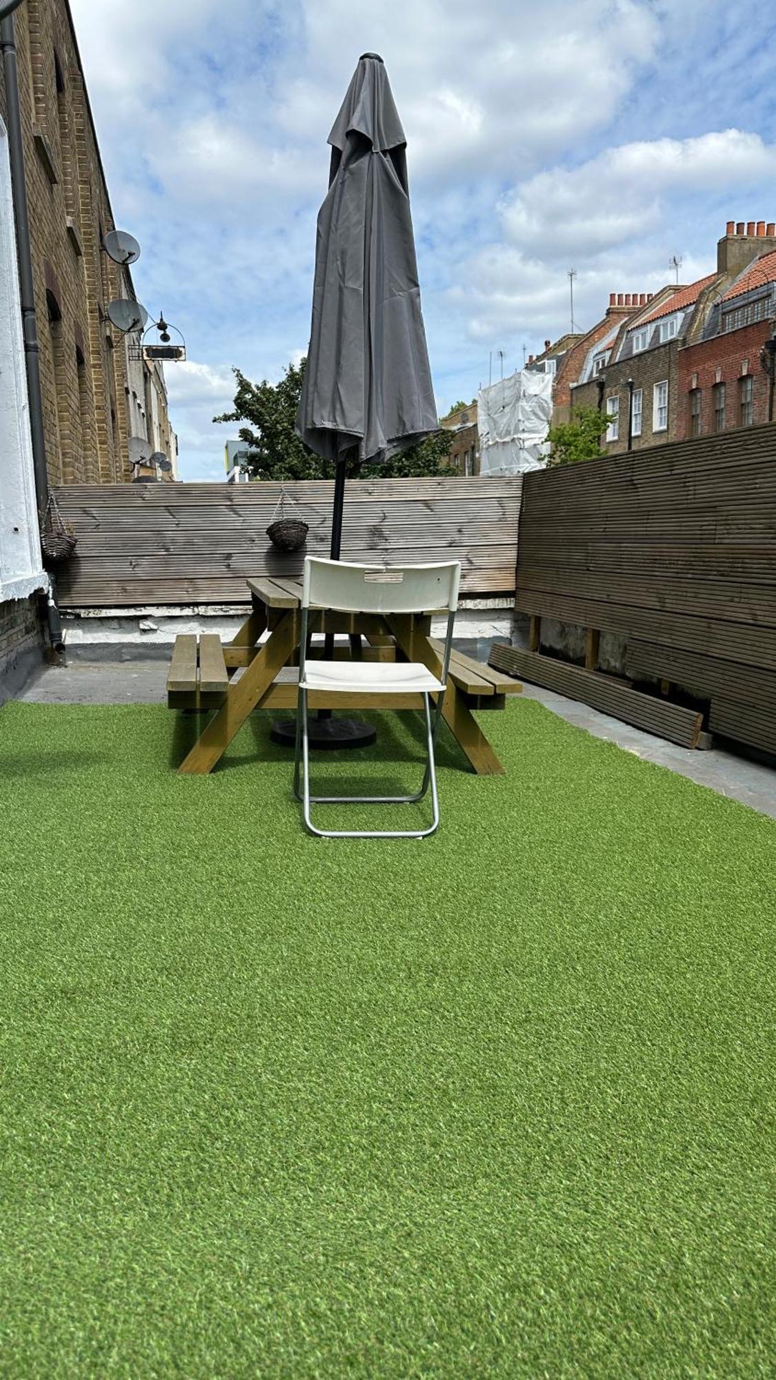 City Lodge Shadwell London Eksteriør billede